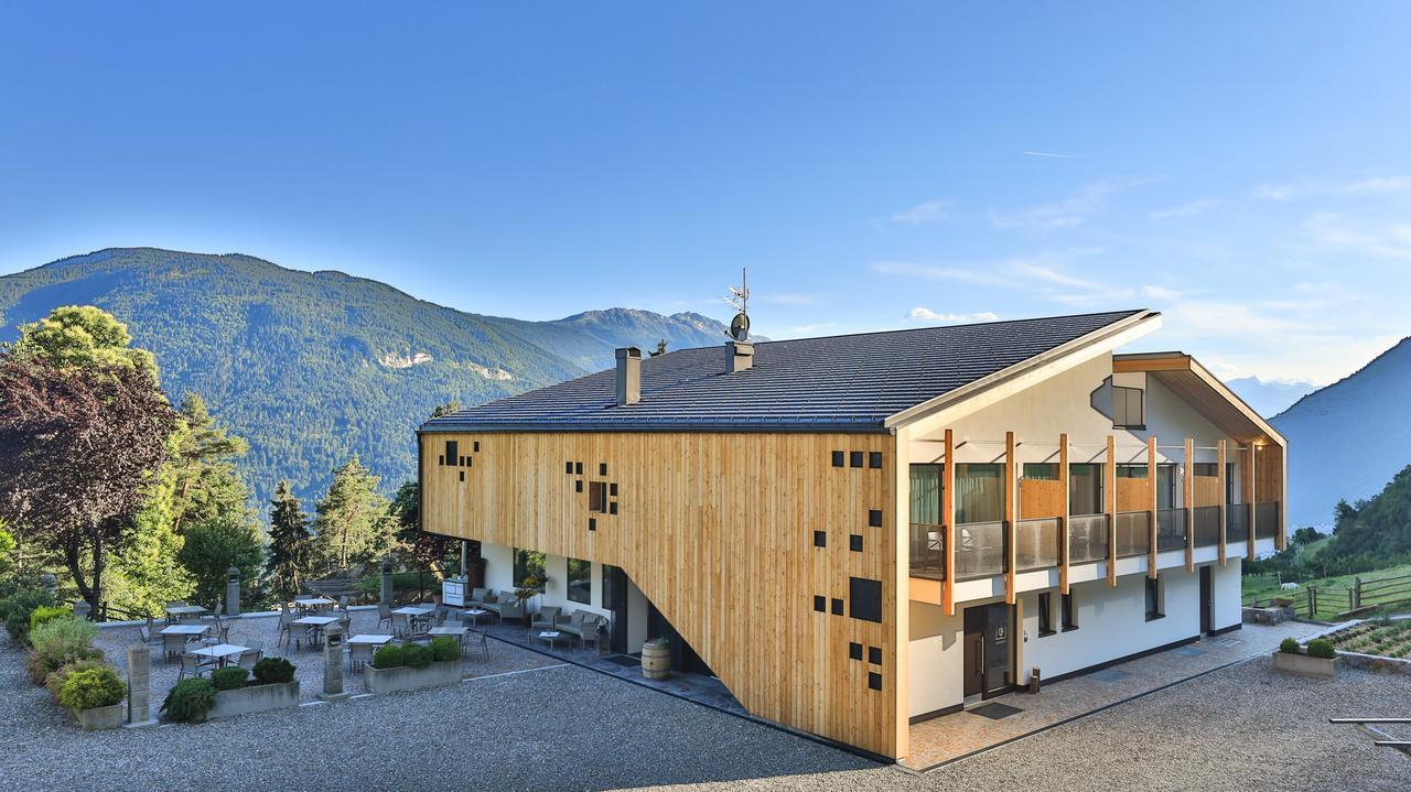 Ladurner Hotel Lagundo Exterior photo